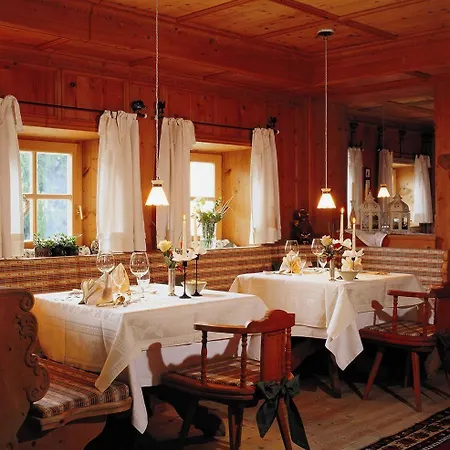 Hotel Pienzenau Am Schlosspark Meran