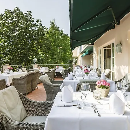 Pienzenau Am Schlosspark 4* 메라노
