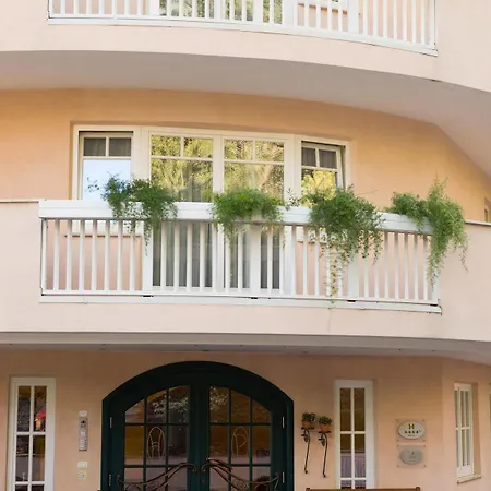 Pienzenau Am Schlosspark Hotel Meran